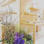 展示会ご出展のお祝いのアレンジメント