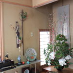 正月　ご自宅床の間への生け込み
