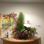 正月　クリニック玄関への生け込み